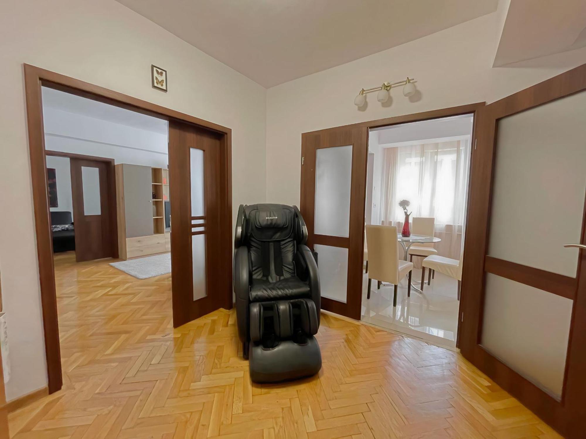 Relax Old Town Apartment Oradea Luaran gambar
